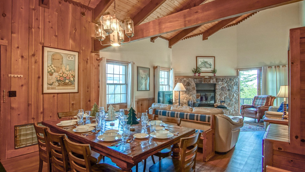 Photo of Bedroom in Snowshoe