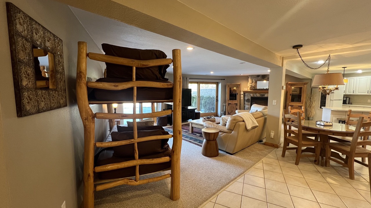 Photo of Livingroom in St. Joseph