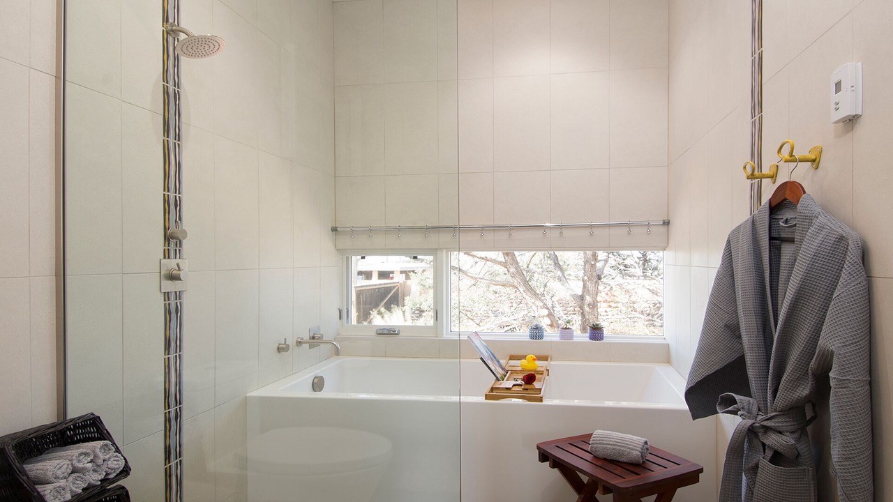 Photo of Bathroom in South Capitol