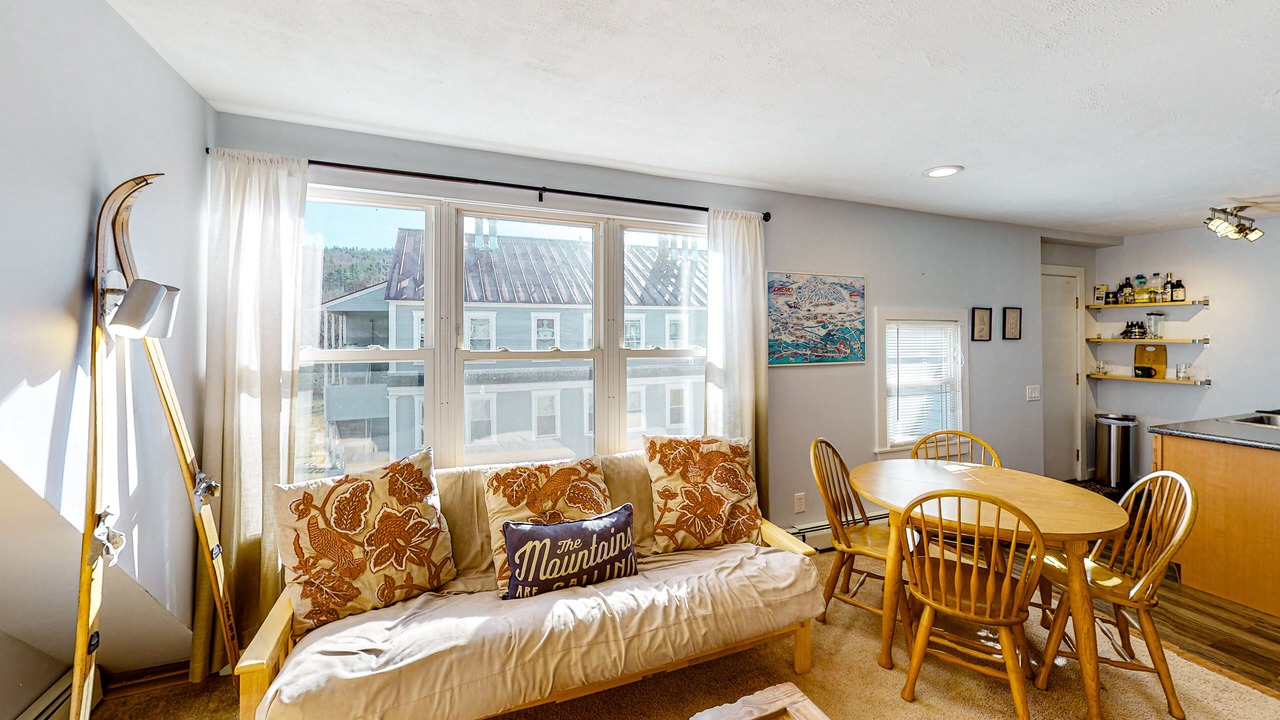 Photo of Livingroom in Proctorsville