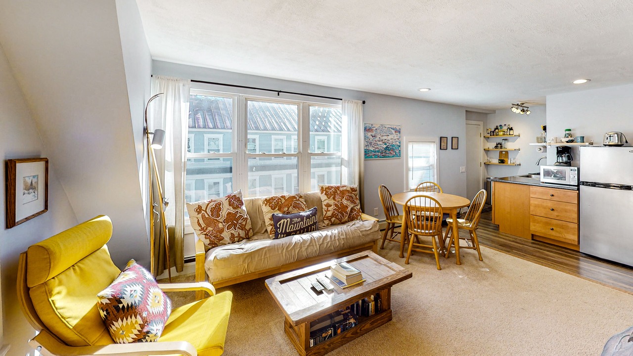 Photo of Livingroom in Proctorsville