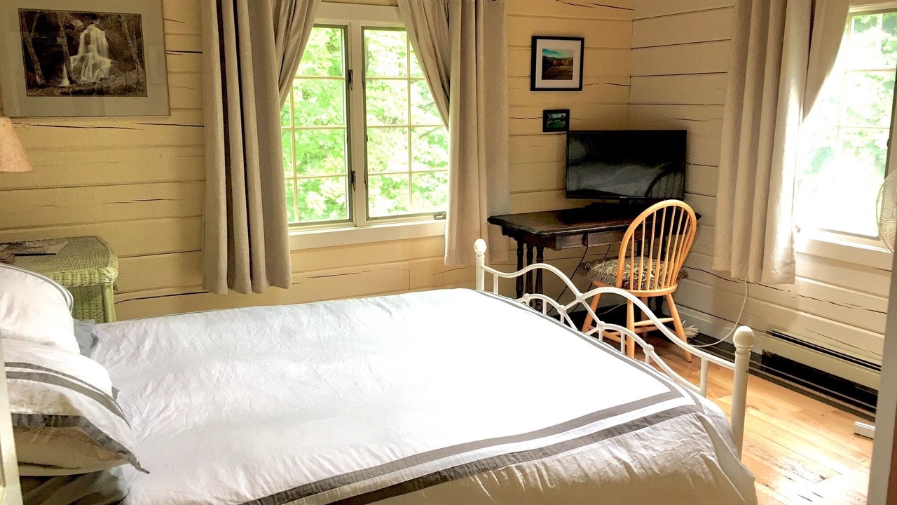 Photo of Bedroom in Warren
