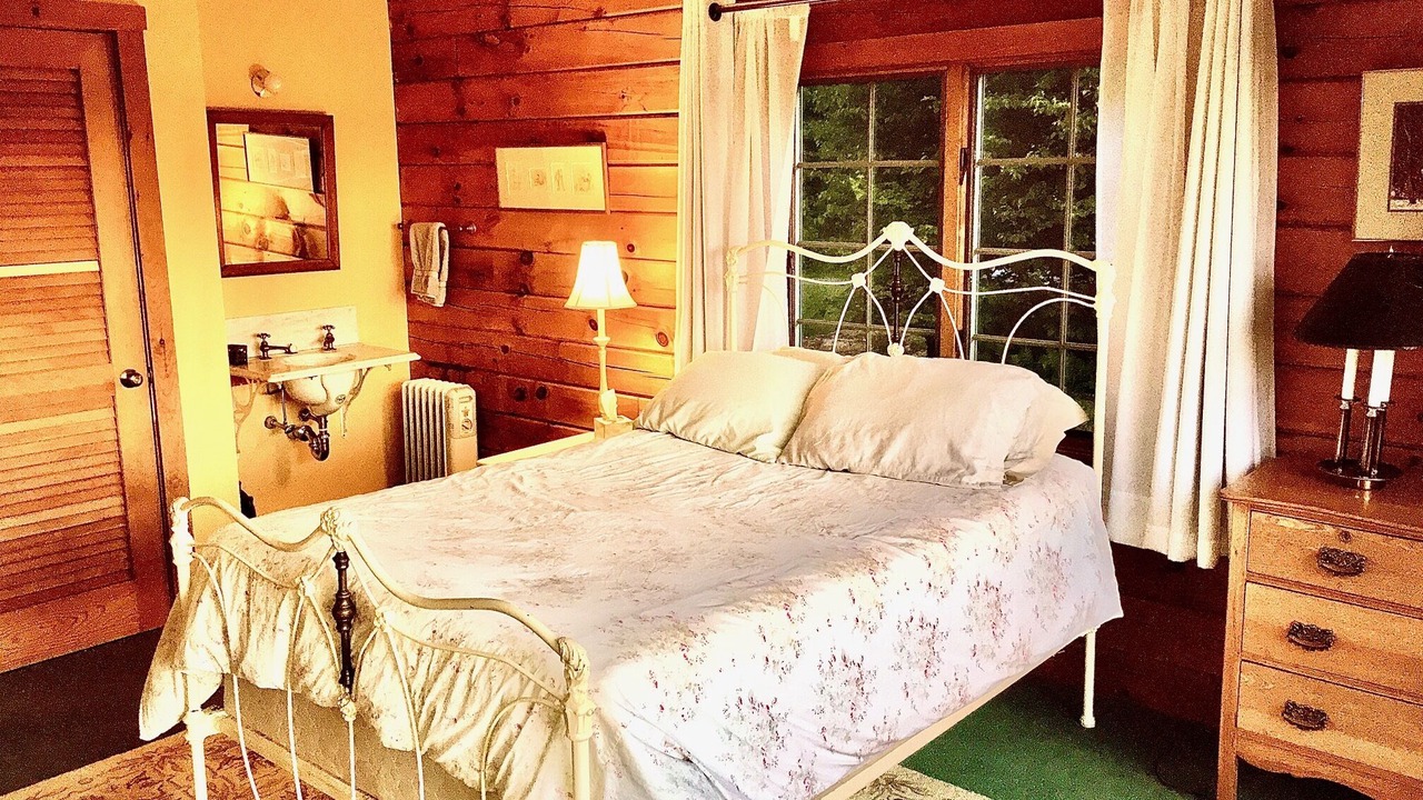 Photo of Bedroom in Warren
