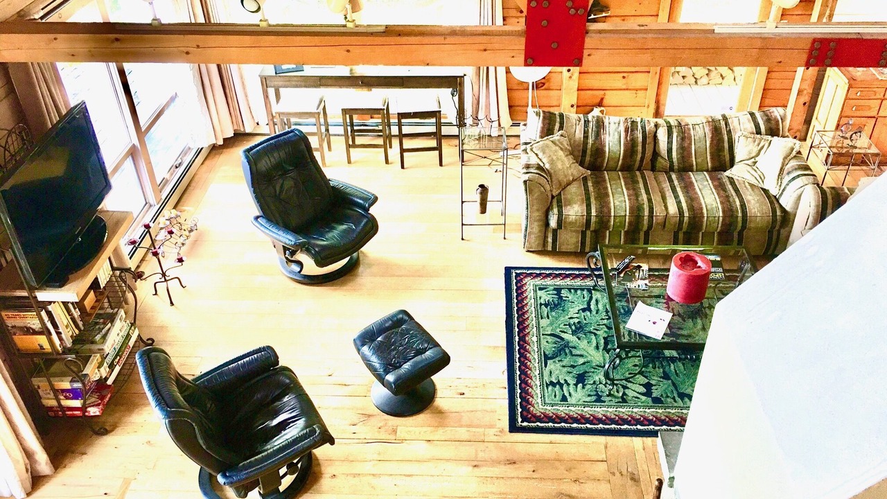 Photo of Livingroom in Warren