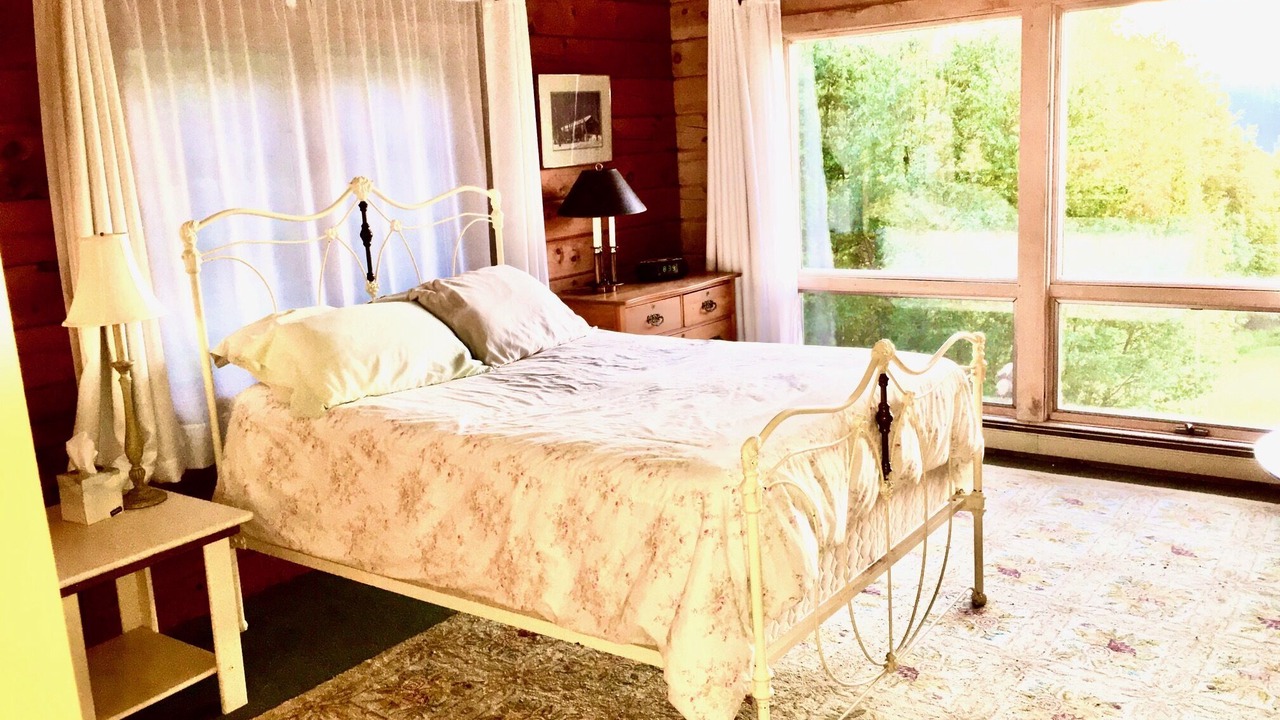 Photo of Bedroom in Warren