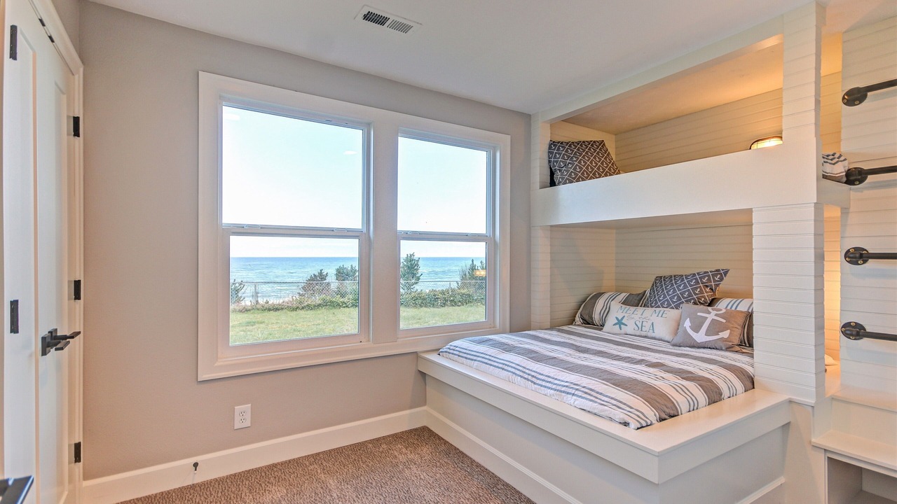 Photo of Bedroom in Agate Beach