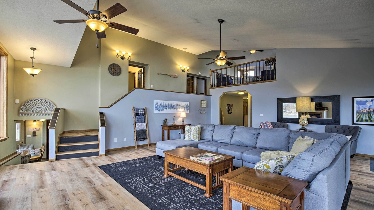 Photo of Livingroom in Eau Galle