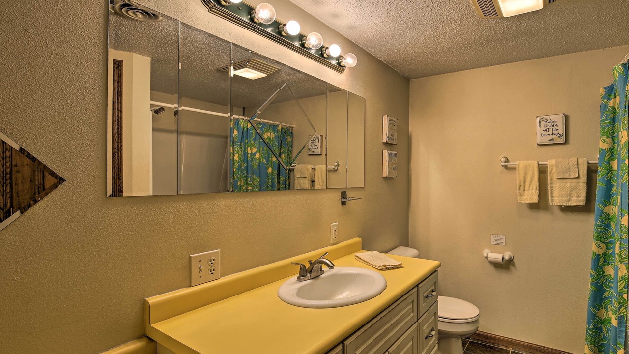 Photo of Bathroom in Eau Galle