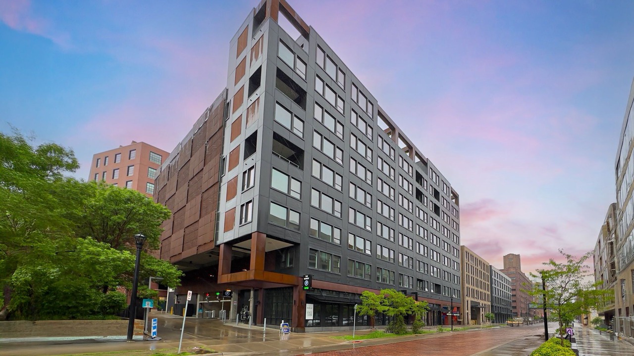 Photo of Others in Warehouse District