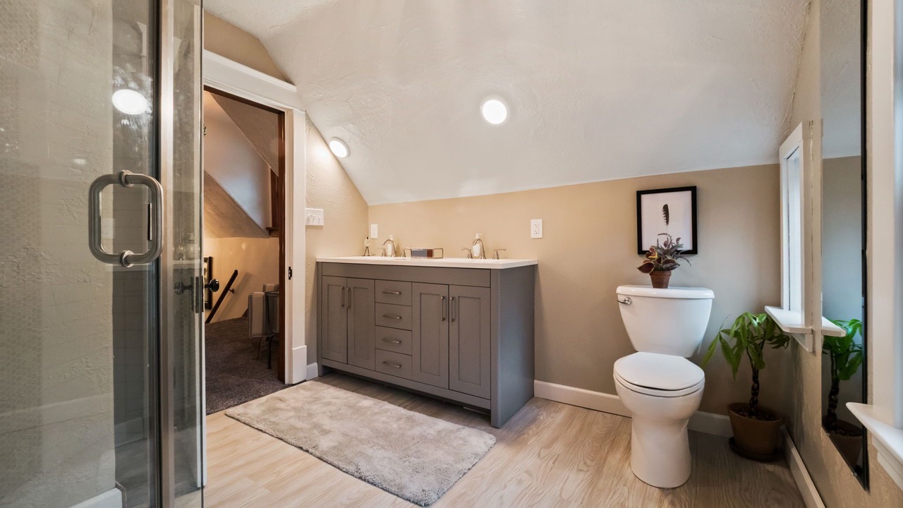Photo of Bathroom in Hudson