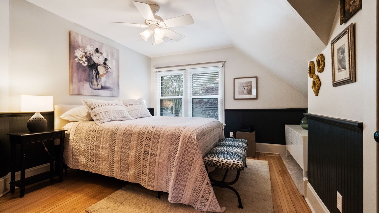 Photo of Bedroom in Hudson