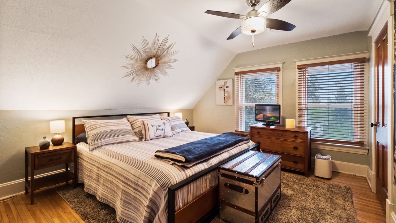 Photo of Bedroom in Hudson