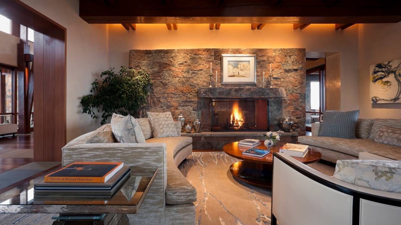 Photo of Livingroom in North Hills