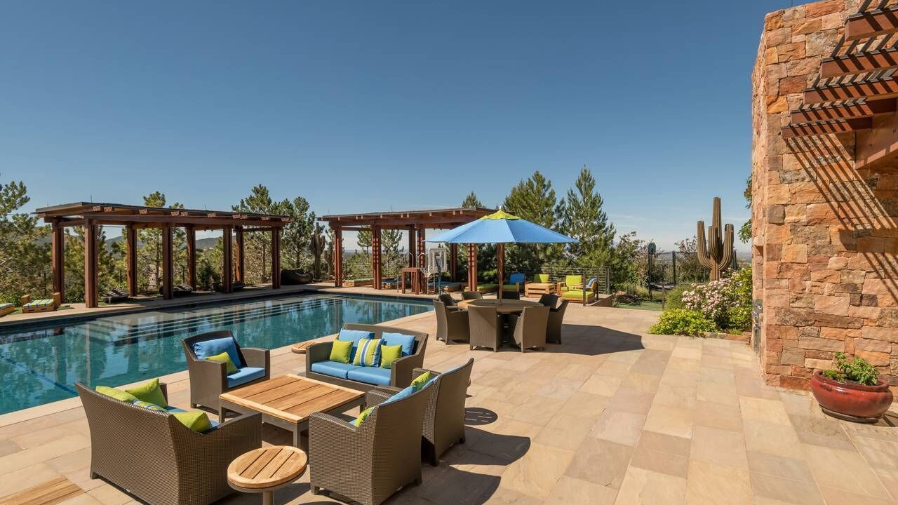Photo of Outdoor in North Hills