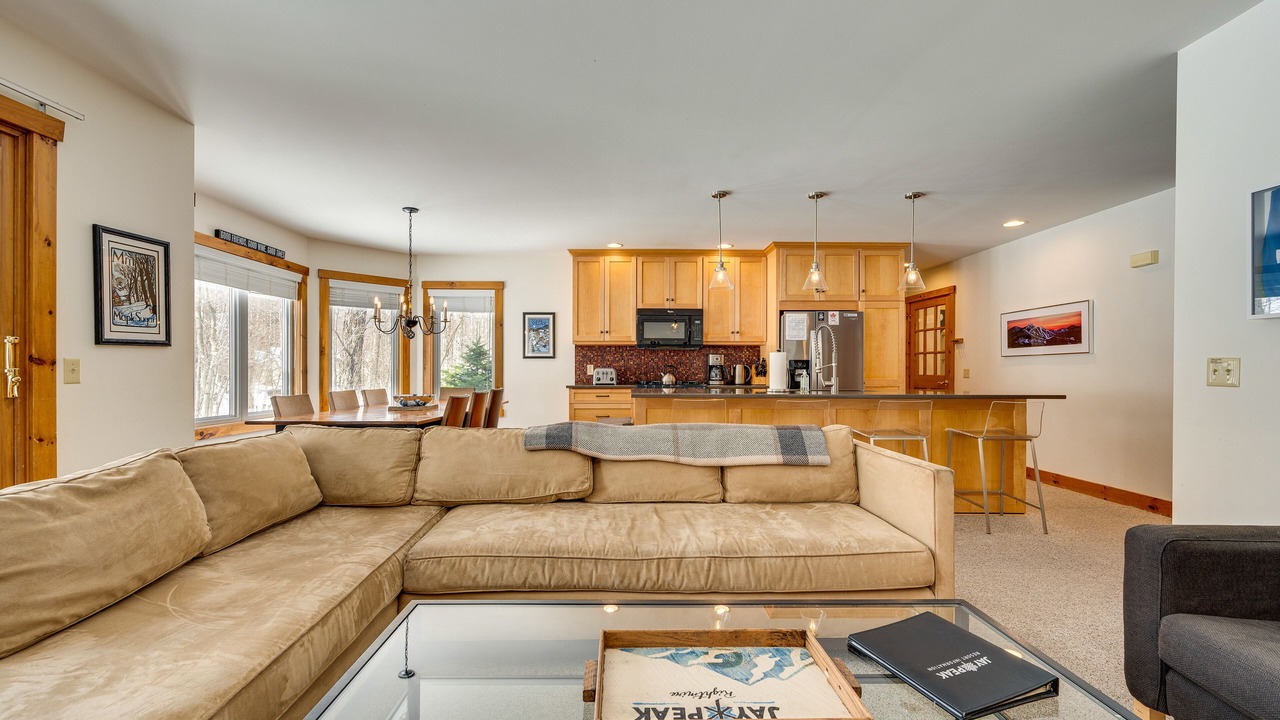 Photo of Livingroom in North Troy
