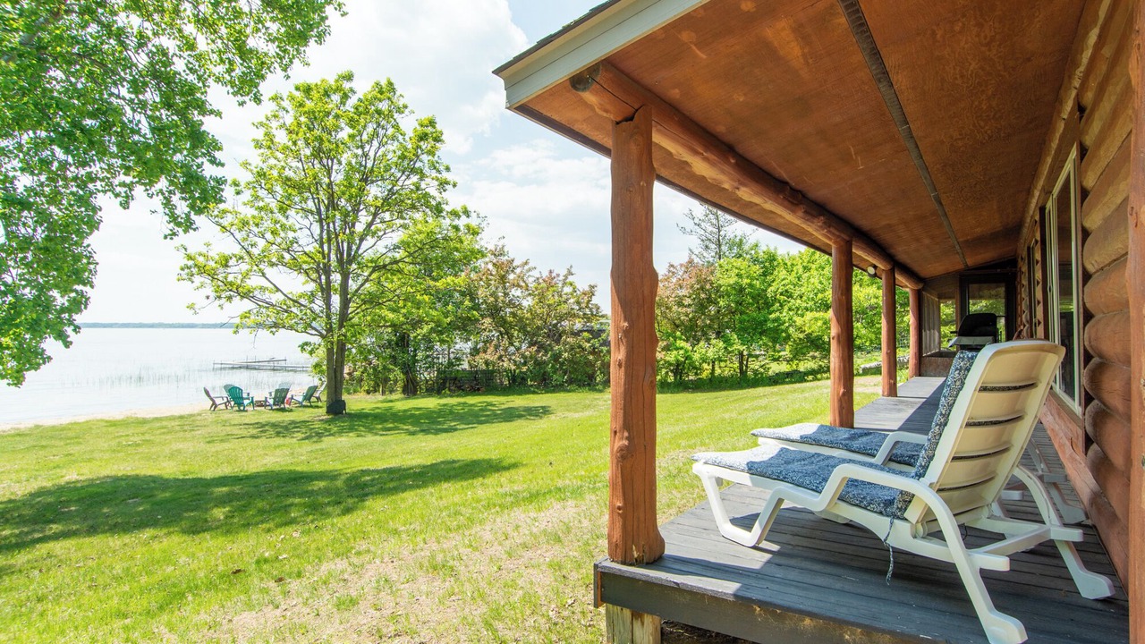 Photo of Patio Balcony in Lake Edward Township