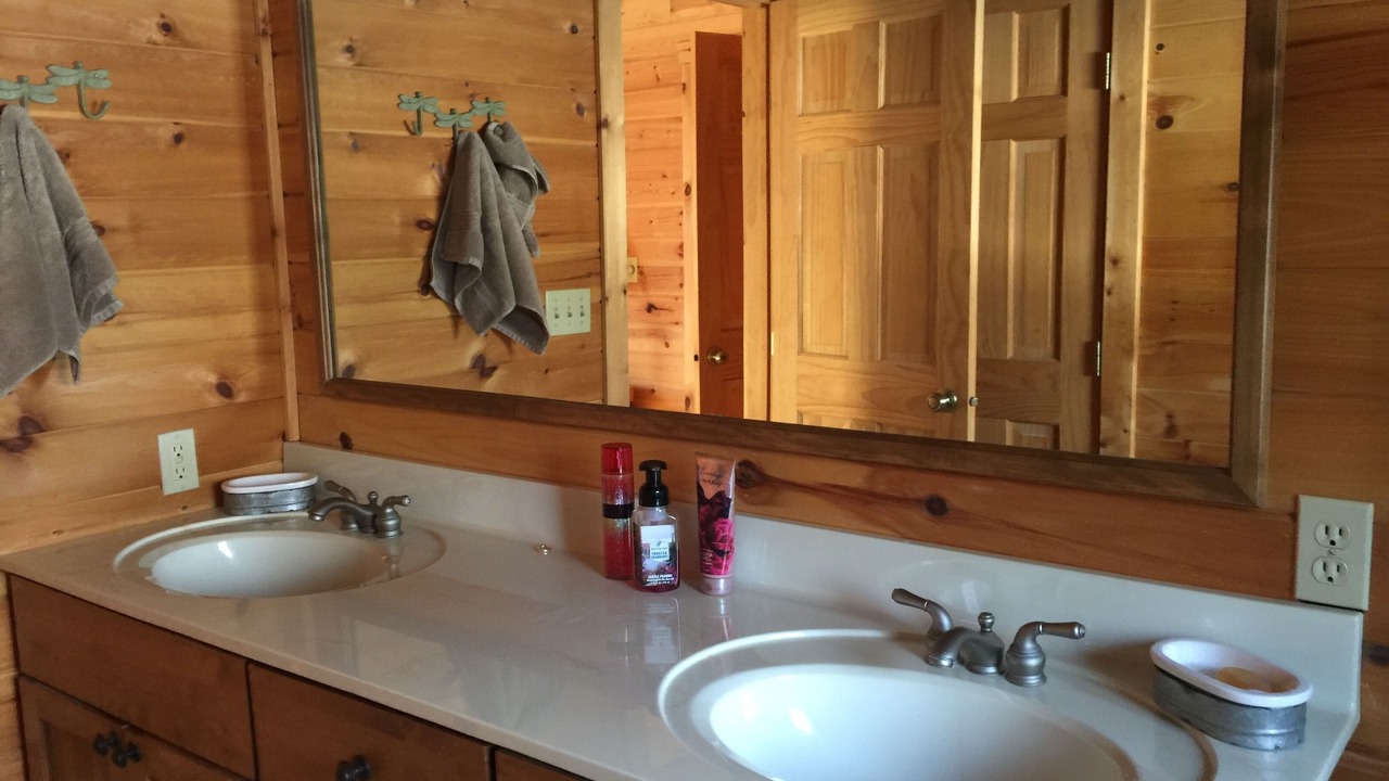 Photo of Bathroom in Stone Lake
