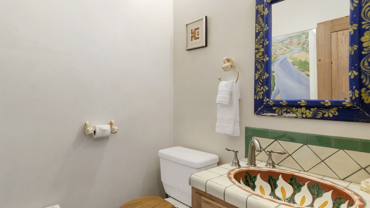 Photo of Bathroom in Tesuque