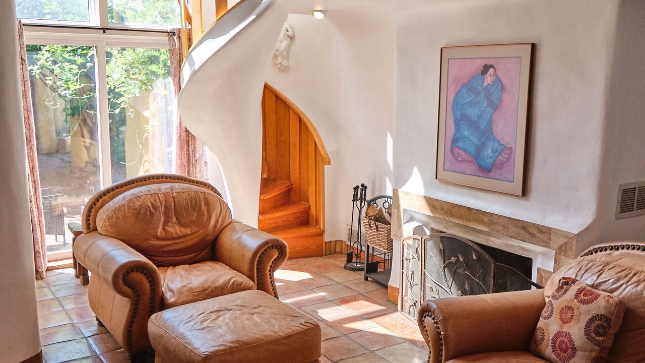 Photo of Livingroom in Taos