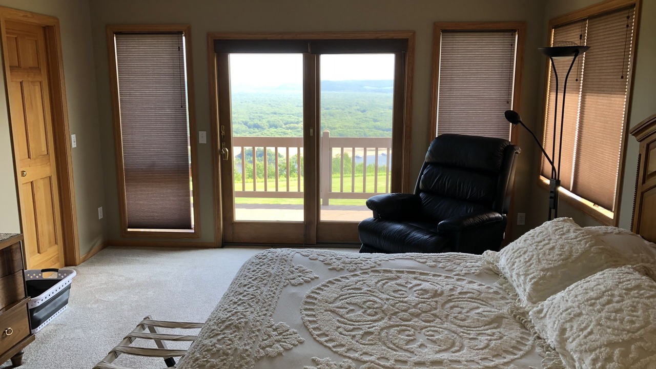 Photo of Bedroom in Reads Landing