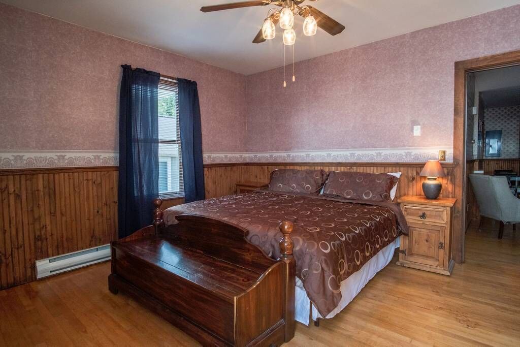 Photo of Bedroom in Alma