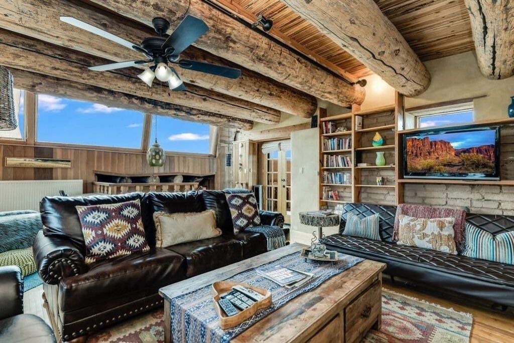 Photo of Livingroom in Santa Fe