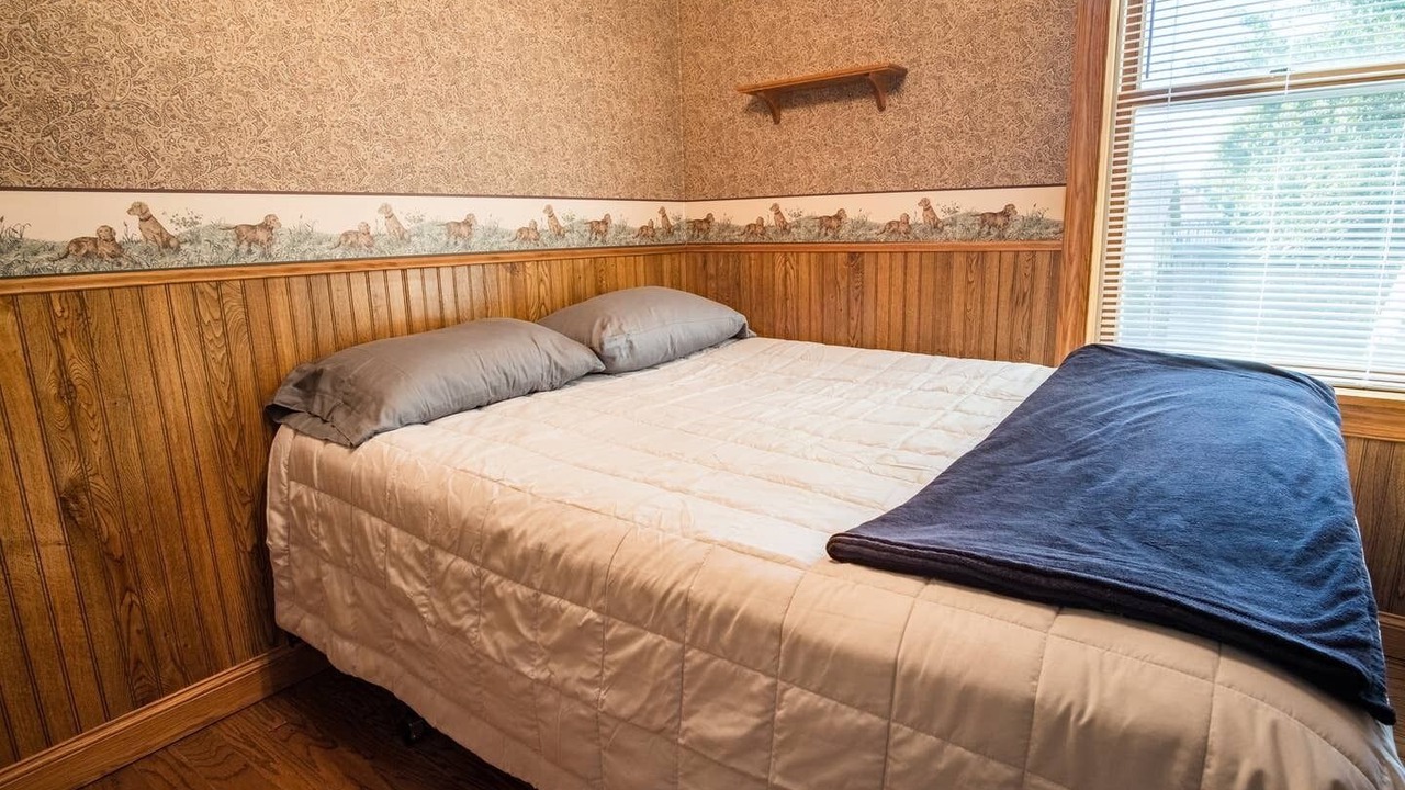 Photo of Bedroom in Alma