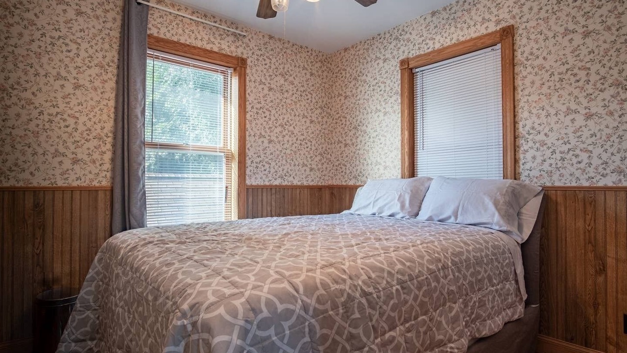 Photo of Bedroom in Alma