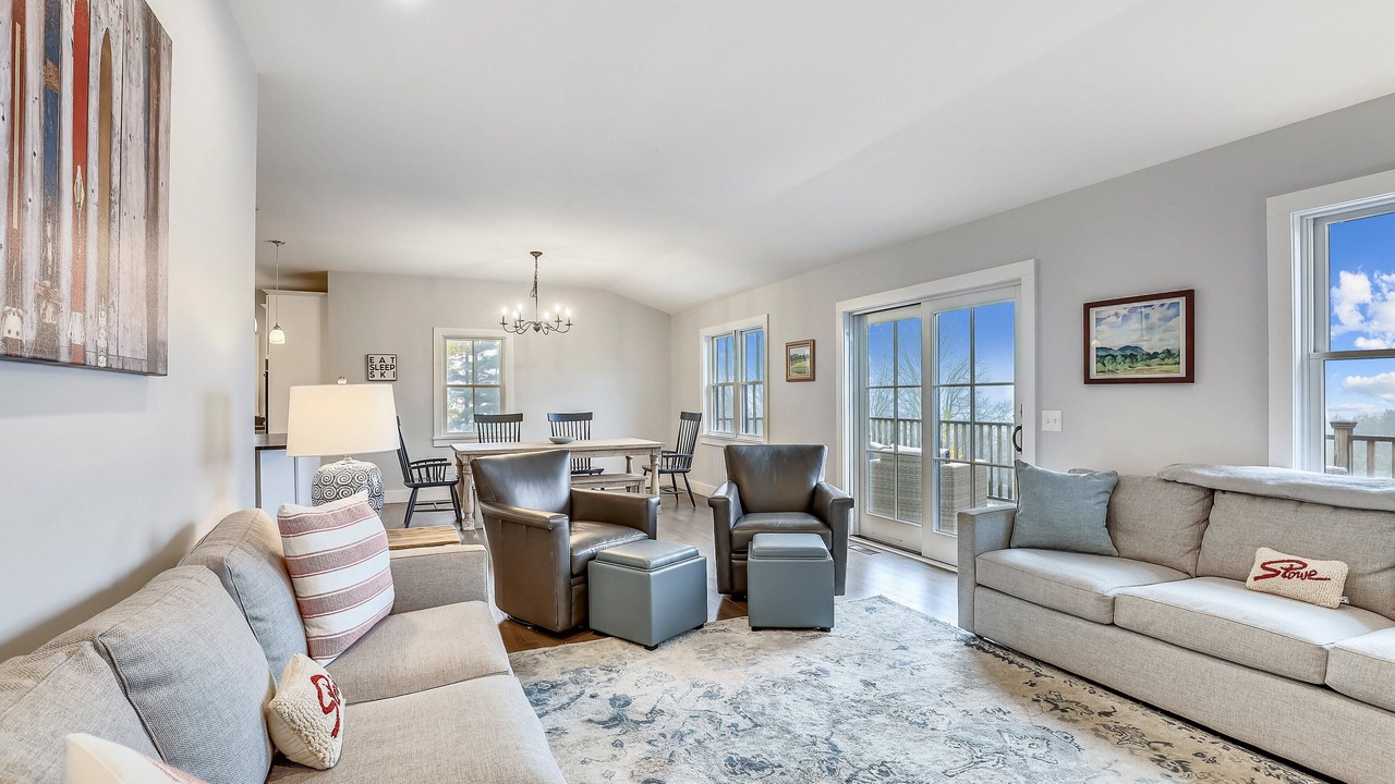 Photo of Livingroom in Stowe Area