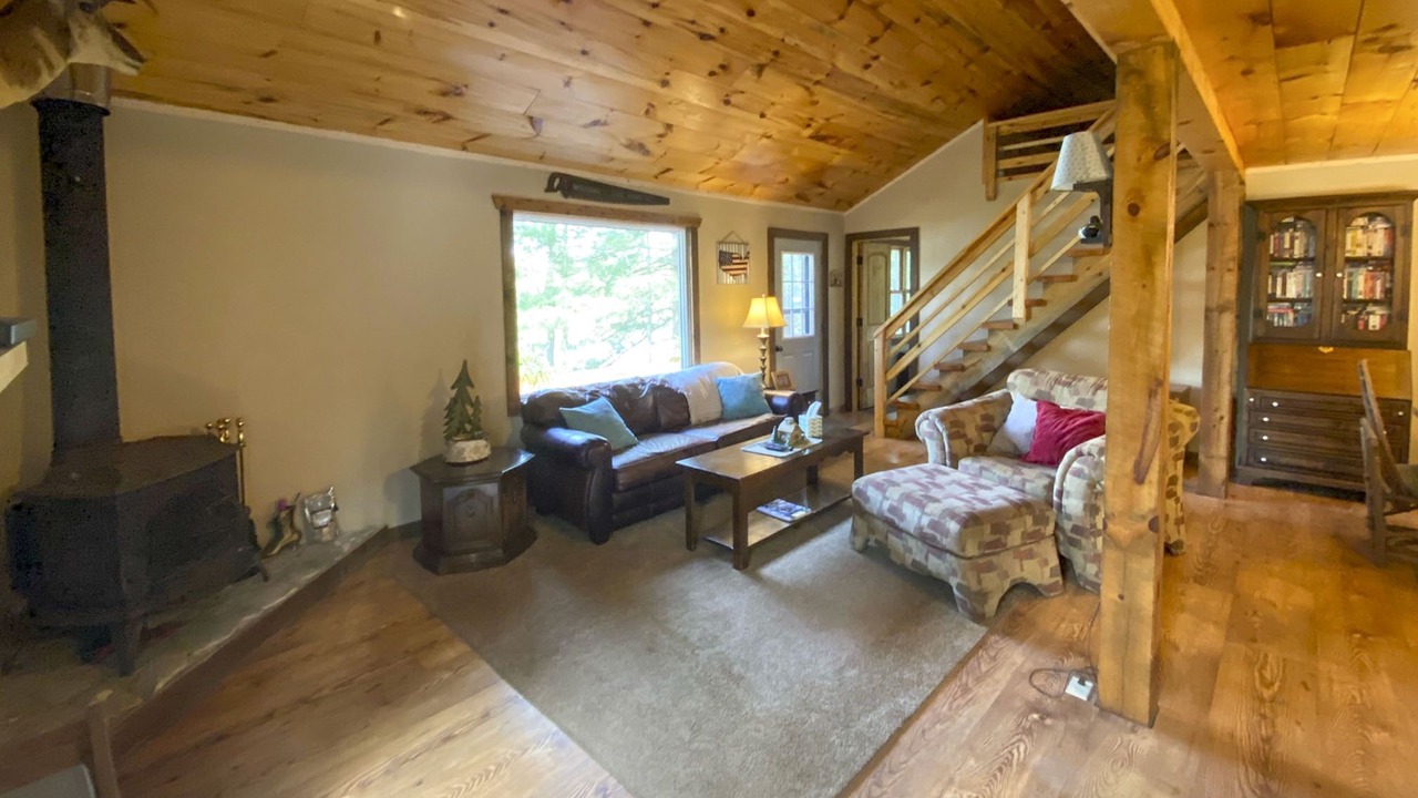 Photo of Livingroom in Hayward