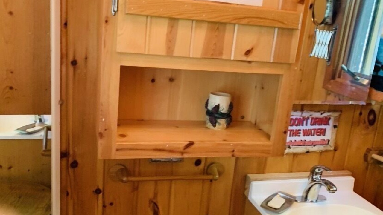 Photo of Bathroom in Cook