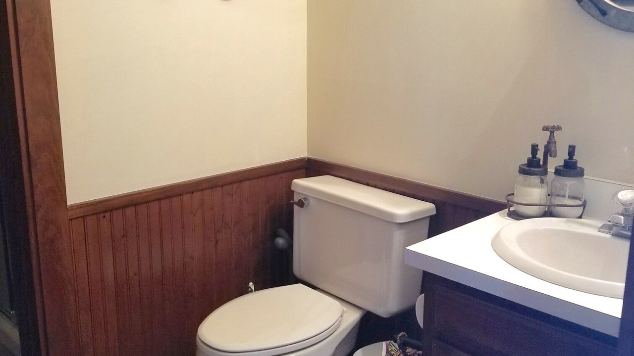 Photo of Bathroom in Warren