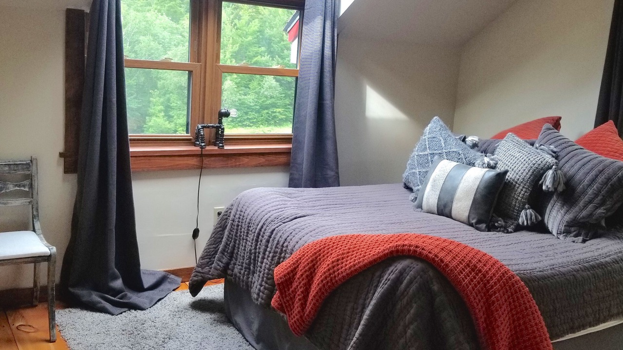 Photo of Bedroom in Warren