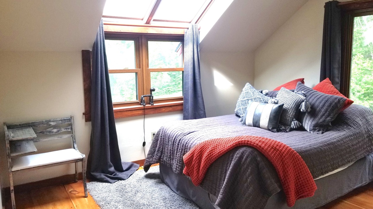 Photo of Bedroom in Warren