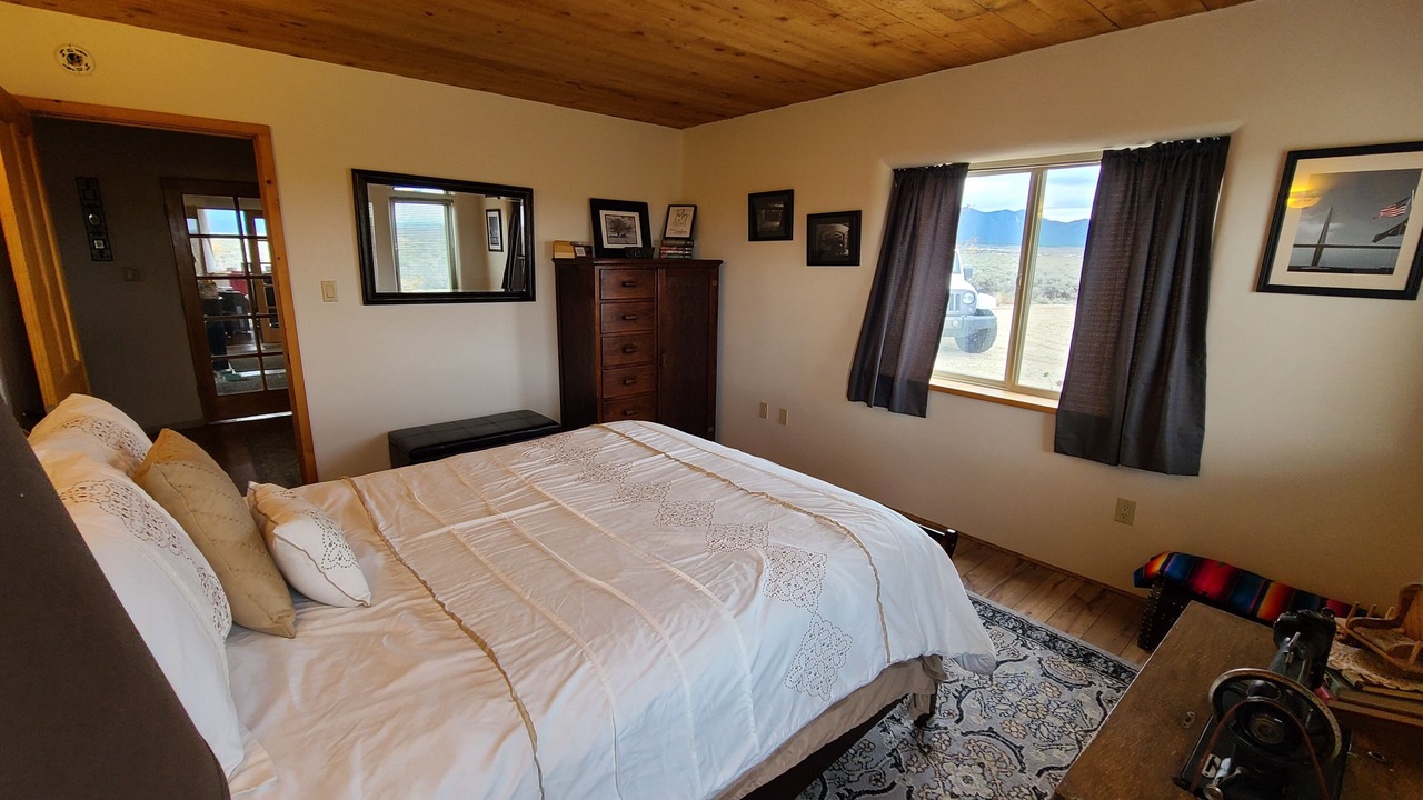 Photo of Bedroom in Taos