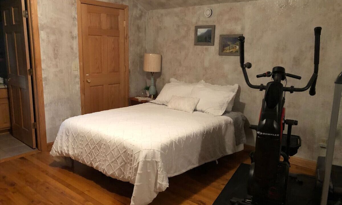 Photo of Bedroom in Pine City