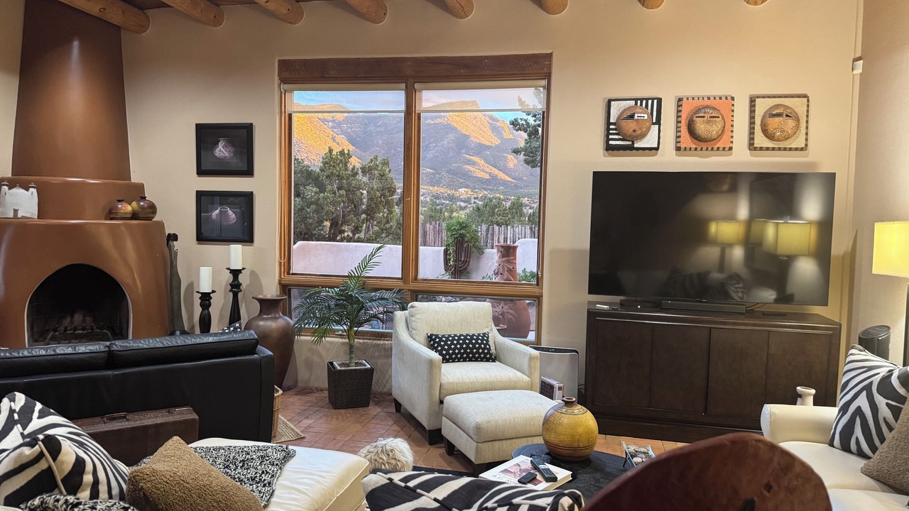 Photo of Livingroom in Placitas
