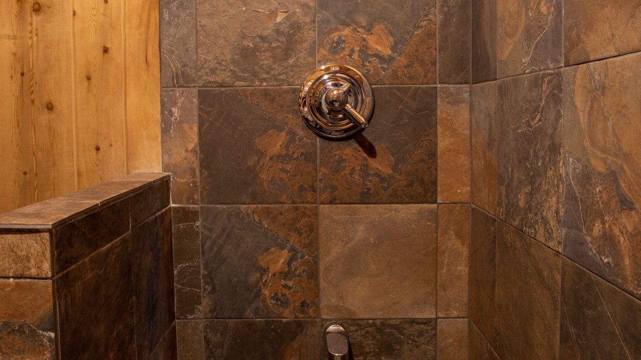Photo of Bathroom in Atlantic Mine