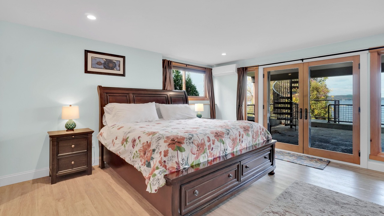 Photo of Bedroom in Malletts Bay