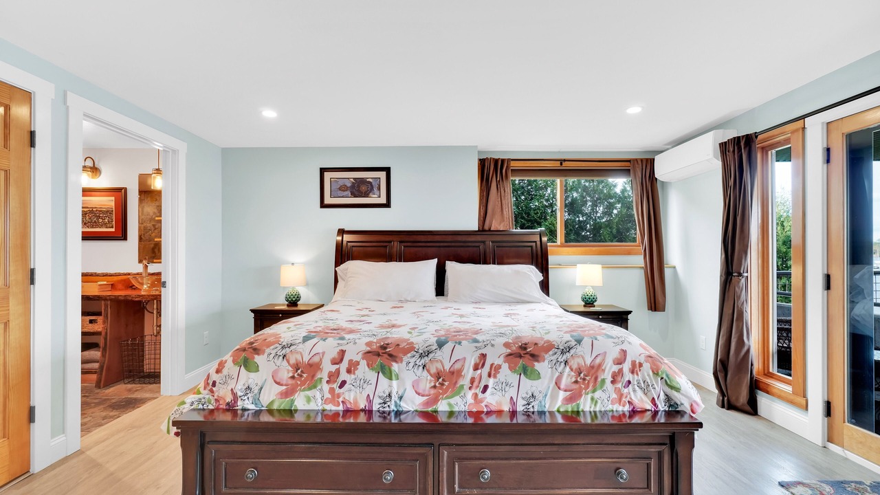 Photo of Bedroom in Malletts Bay