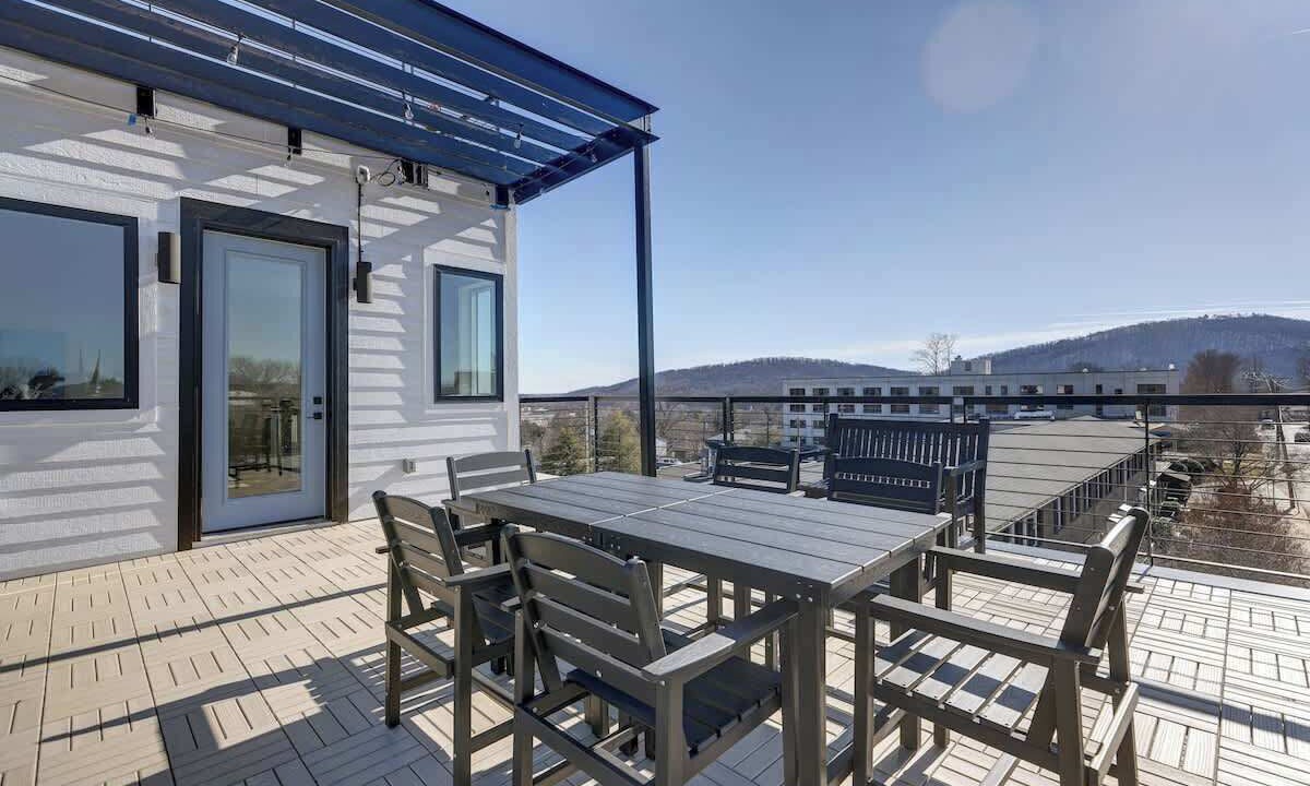Photo of Outdoor in Belmont