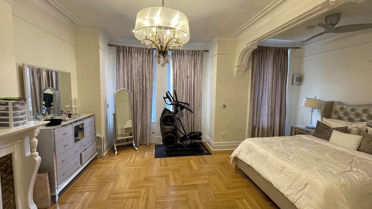 Photo of Bedroom in McGinley Square
