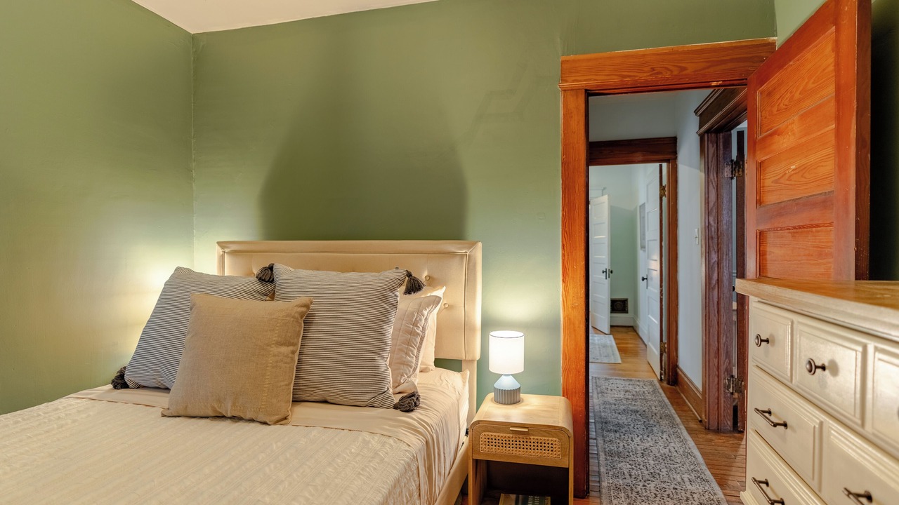 Photo of Bedroom in Eastside