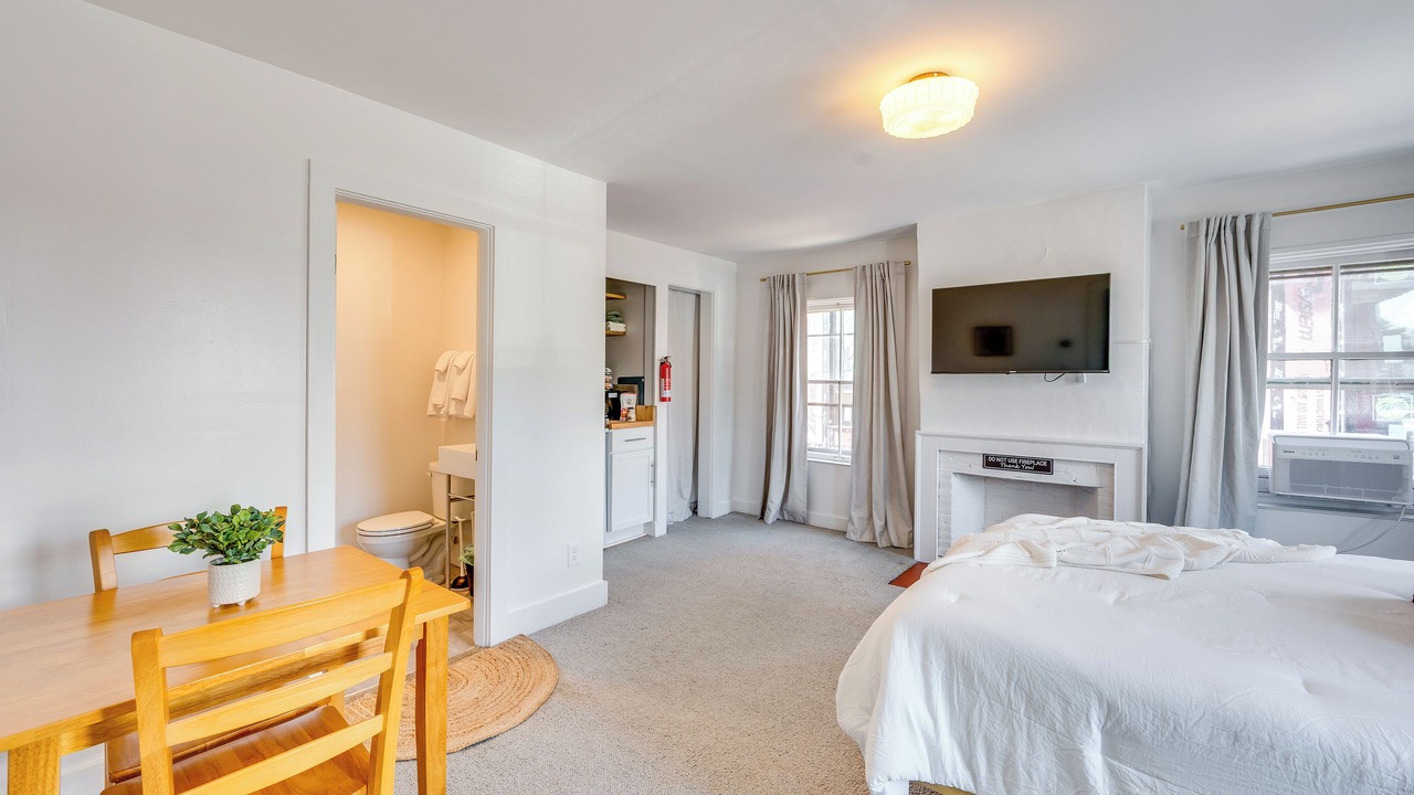 Photo of Bedroom in Waterbury