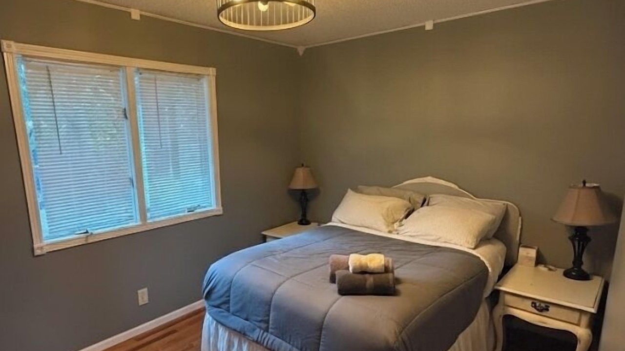 Photo of Bedroom in Blaine