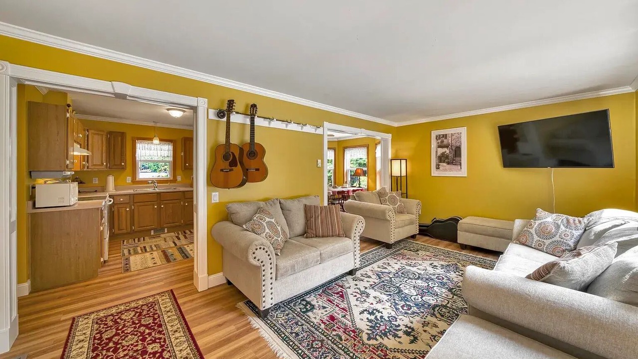Photo of Livingroom in Stoddard