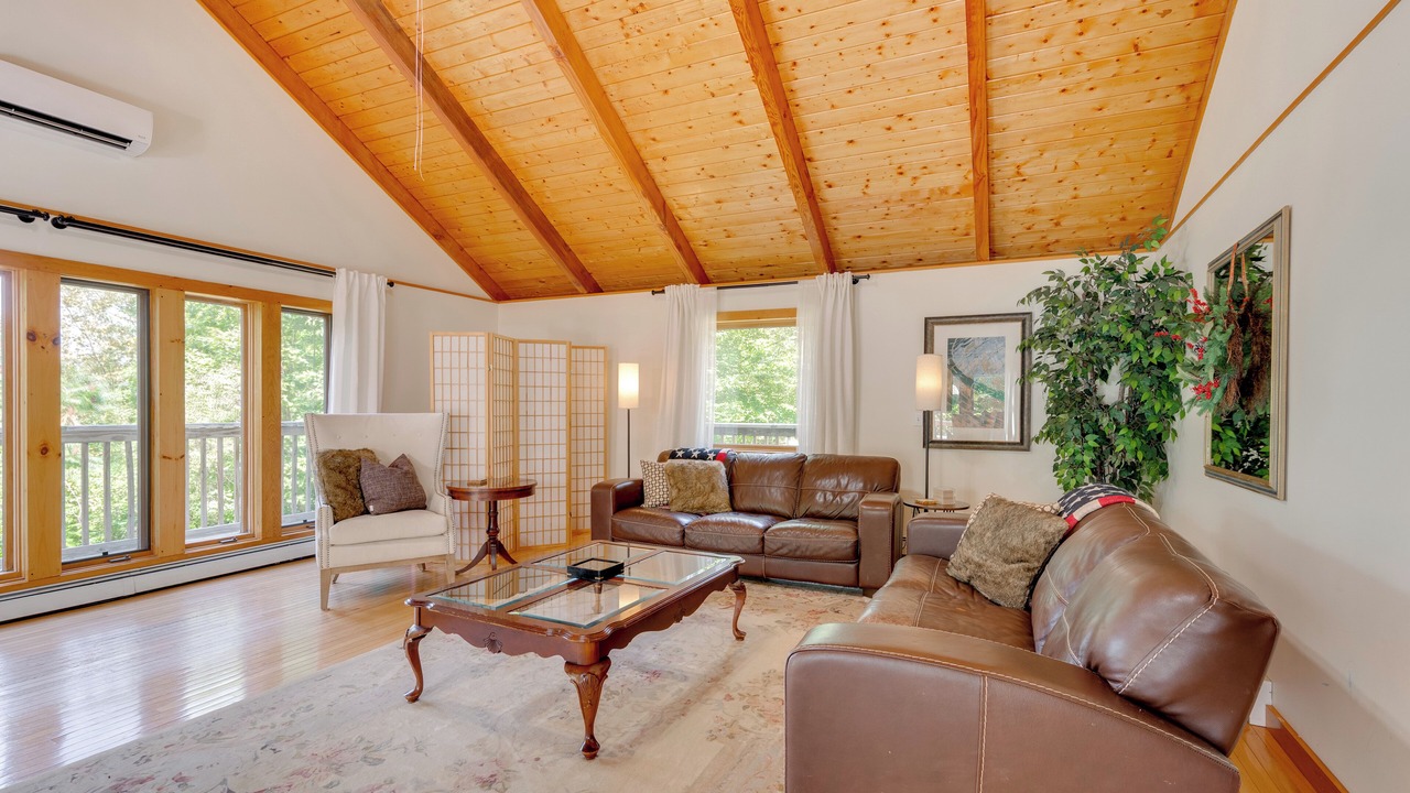 Photo of Livingroom in Campton