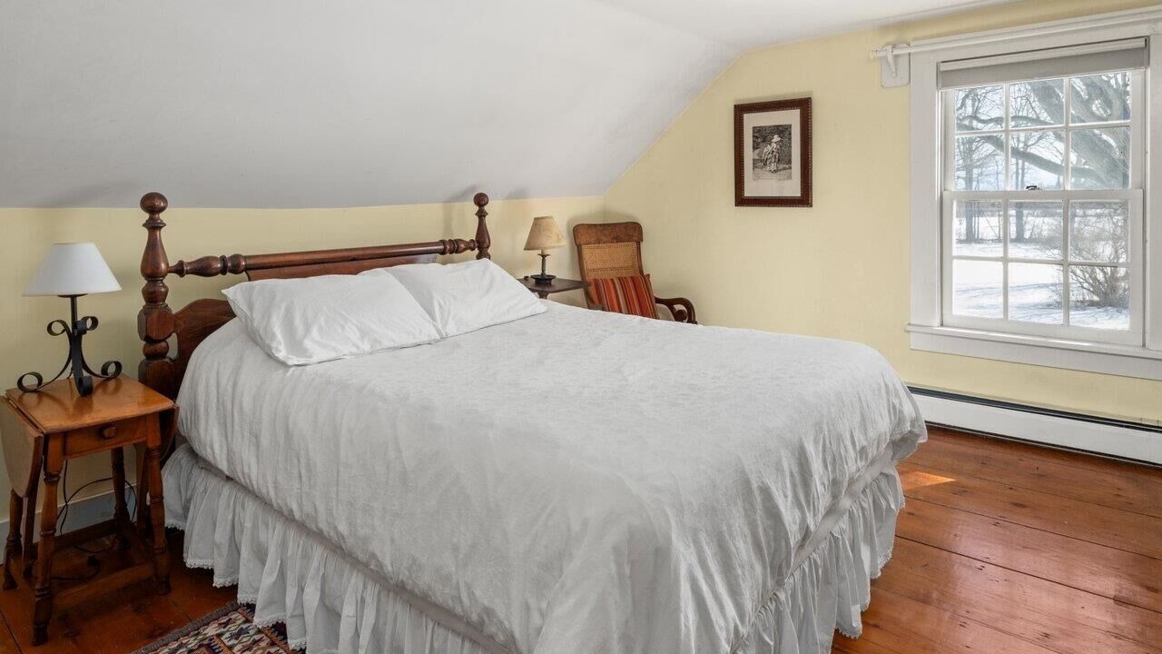 Photo of Bedroom in Addison