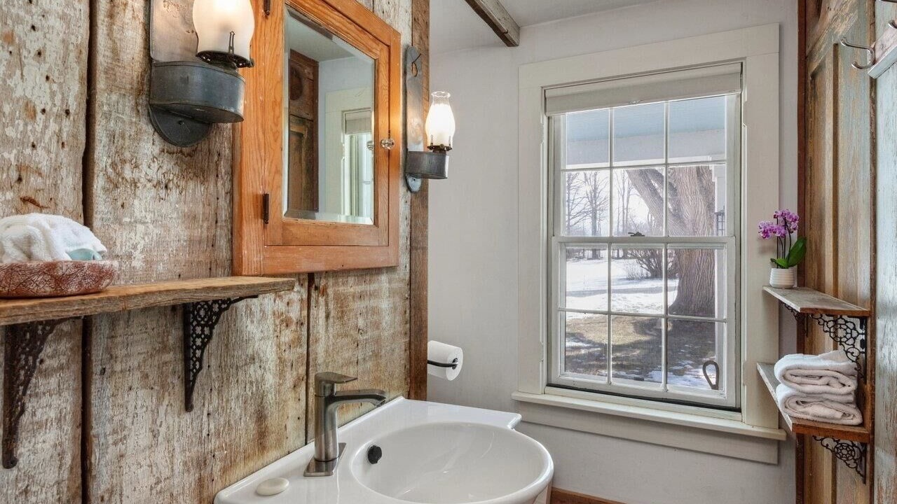 Photo of Bathroom in Addison