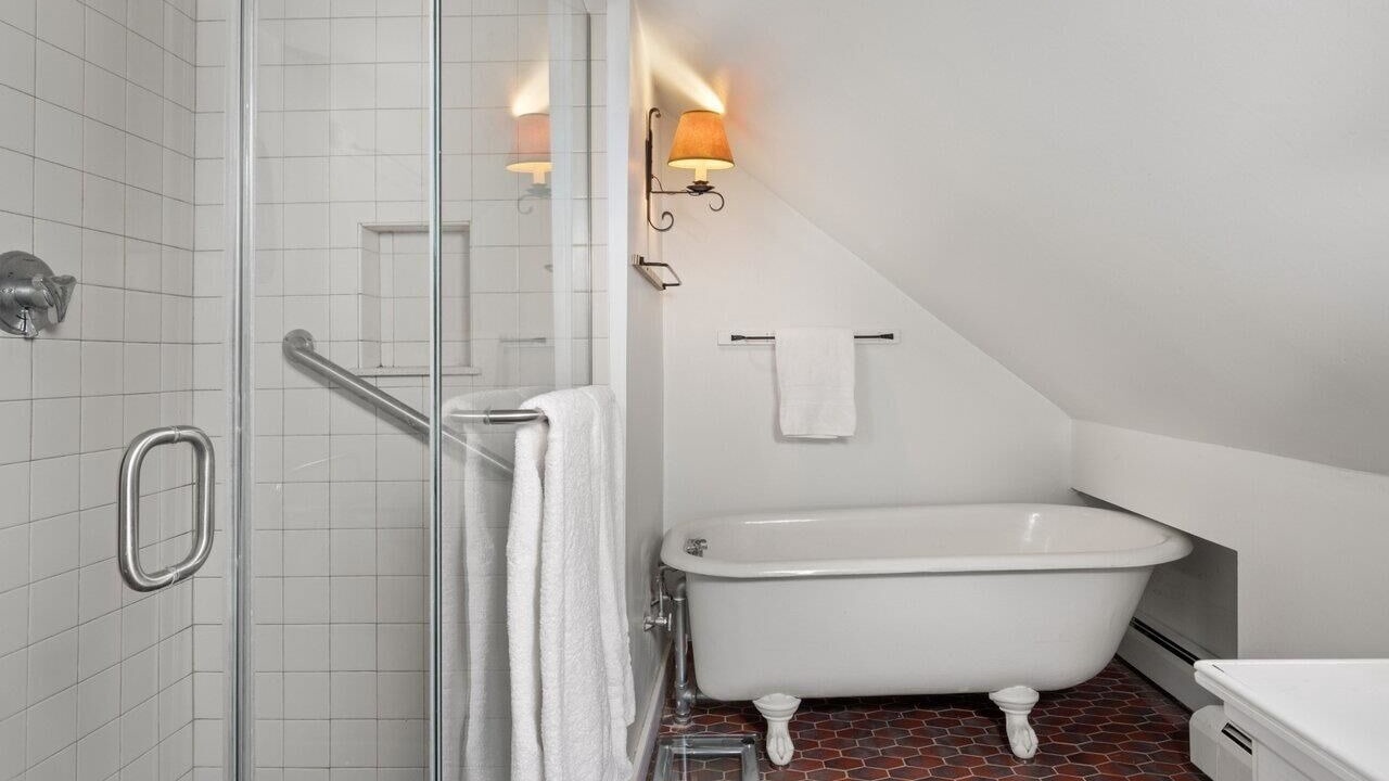 Photo of Bathroom in Addison